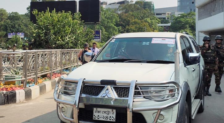 খালেদা জিয়ার আগমন: বিএনপি নেতাদের বিমানবন্দরের ভিআইপি গেটে প্রবেশে বাধা