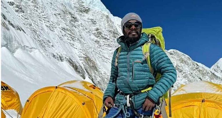 সপ্তম বাংলাদেশি হিসেবে এভারেস্ট জয় করলেন শাকিল