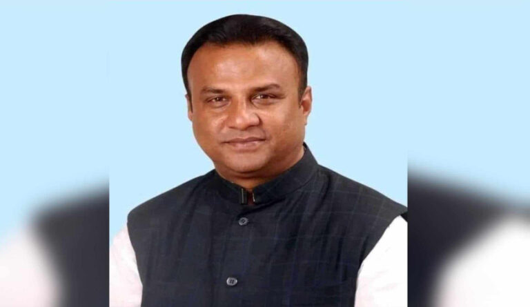 অস্ত্র আইনে সাবেক এমপি শাহীন চাকলাদারের বিরুদ্ধে মামলা