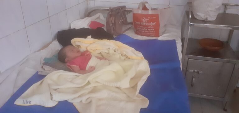যশোরে মানসিক ভারসাম্যহীন এক নারীর সন্তান প্রসব নেই সন্তানের পিতার পরিচয়