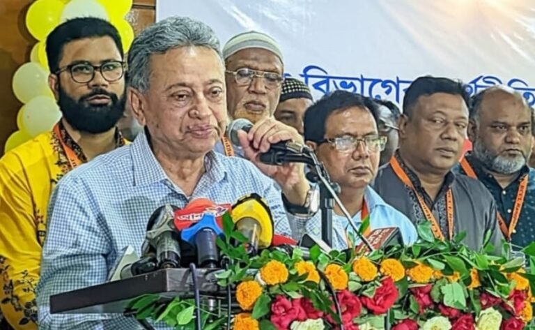 বর্তমান শাসকগৌষ্ঠী জনগণ ও ব্যবসায়ীদের জন্য নয় : আমীর খসরু