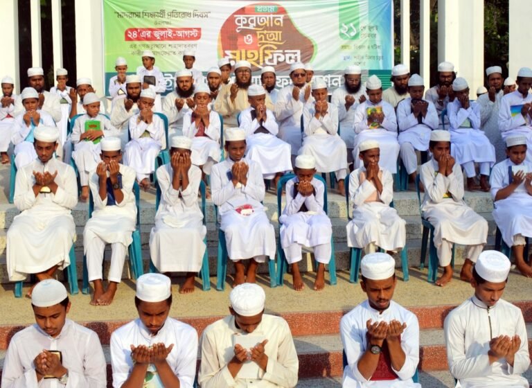 ২৪ এর গণঅভ্যুত্থান থেকে মাদরাসা শিক্ষার্থী ও আলেমদের অবদান মুছে ফেলা যাবে না