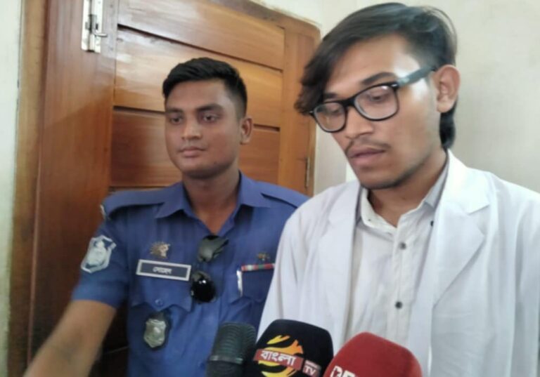 যশোরে ভূয়া চিকিৎসক আটক