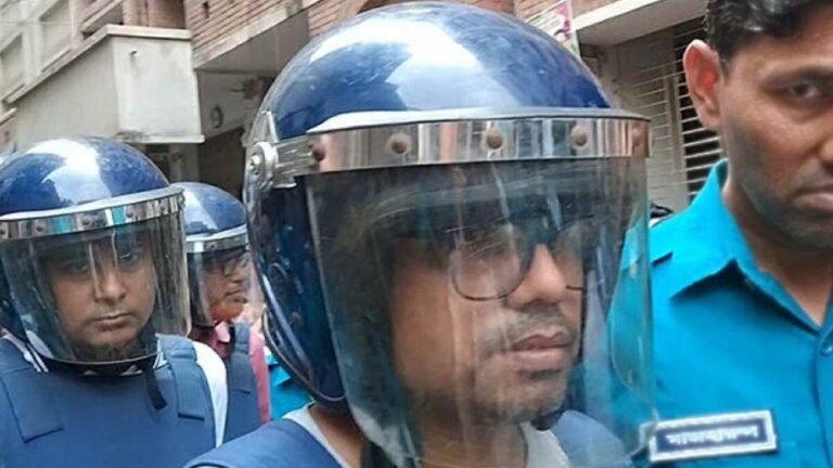 যে কারণে কাঠগড়ায় অঝোরে কাঁদলেন পলক