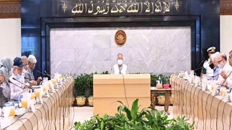 দুই জেলার বন্যা পরিস্থিতি নিয়ে উপদেষ্টা পরিষদে আলোচনা