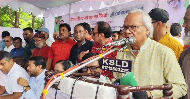 মিটফোর্ডের ঘটনায় রাজনৈতিক রং দেওয়া হচ্ছে: রিজভী