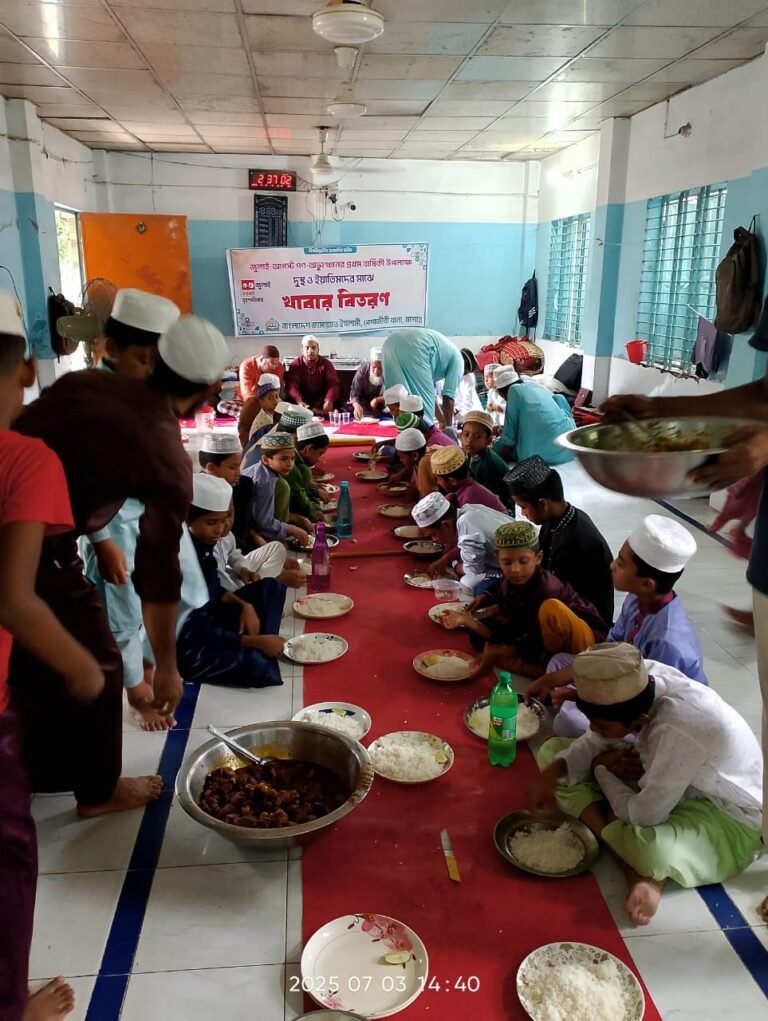 যশোরে জামায়াতের মানবিক উদ্যোগ, এতিমদের মাঝে খাবার বিতরণ