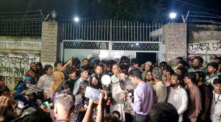 হলে রাজনীতি নিষিদ্ধের সিদ্ধান্ত বহাল, ছাত্রদলের সঙ্গে বসবে প্রশাসন
