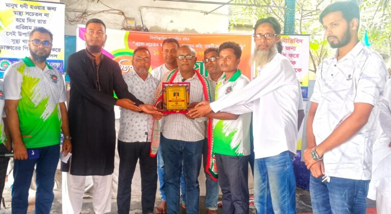 যশোরে সাংবাদিক শহিদ জয় সংবর্ধিত