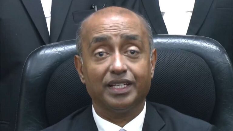 হাসিনাও এখন তত্ত্বাবধায়ক সরকার চান, ‘ভূতের মুখে রাম নাম’