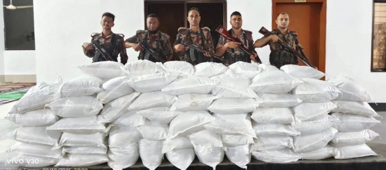 যশোর সীমান্তে স্বর্ণ, মাদক ও চোরাচালানী পণ্যসহ ১ জন আটক