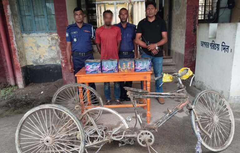 যশোর অভয়নগরে ভ্যানচালক লিমন হত্যা রহস্য উদঘাটন আটক ৪