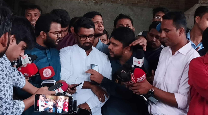 নুরের ওপর হামলা: ৪৮ ঘণ্টার মধ্যে ব্যবস্থা না নিলে আন্দোলনের হুমকি