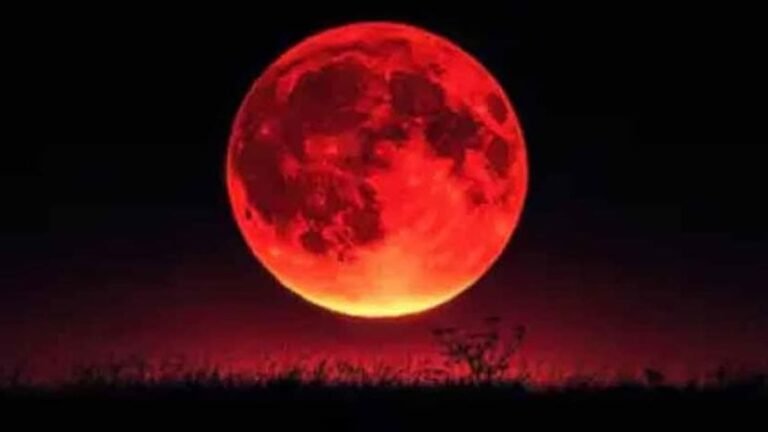 ৭ সেপ্টেম্বর রাতে দেখা যাবে রক্তিম চাঁদ বা ব্লাড মুনের মহাজাগতিক দৃশ্য