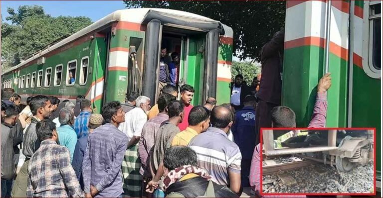 জয়পুরহাটে ট্রেন লাইনচ্যুত, ঢাকার সঙ্গে উত্তরবঙ্গের রেল যোগাযোগ বন্ধ