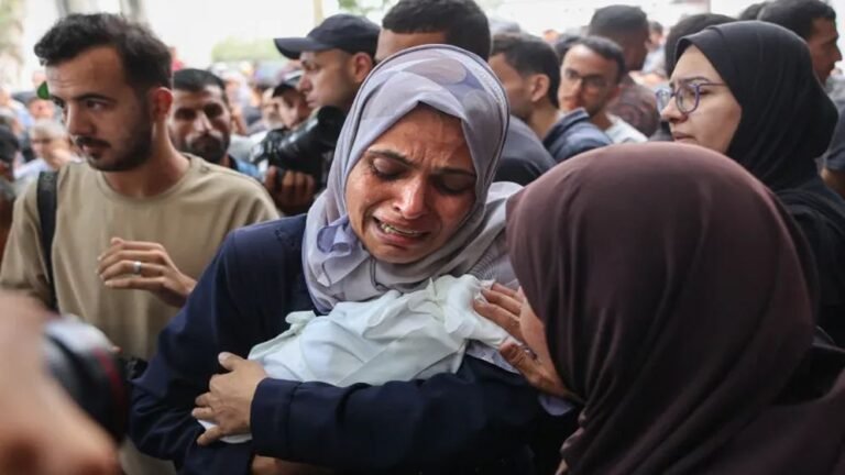 ‘আতঙ্কের নগরীতে’ পরিণত গাজা, একদিনেই নিহত ৭৫