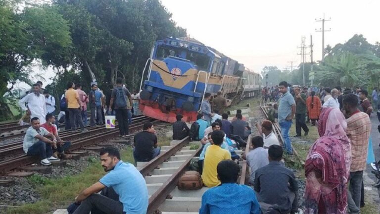 যশোরে রেলে কেটে অজ্ঞাত নামা (৩৫) এক পুরুষ ব্যক্তি নিহত