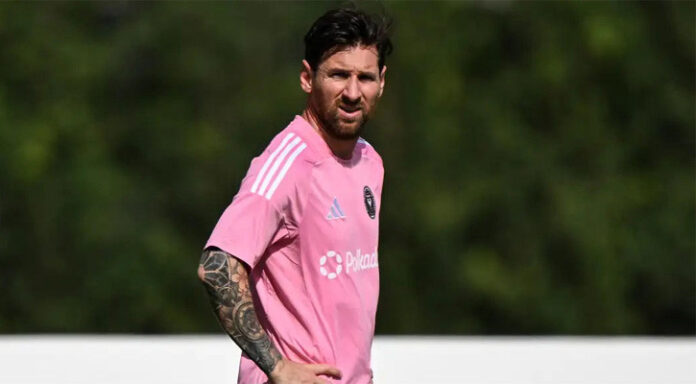 1761903976-9ffa8e1bdbe7de39c2ac27c8a90e3a52