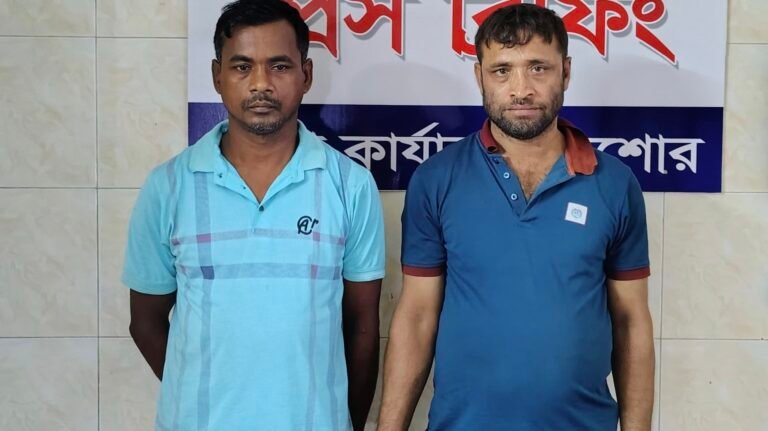 যশোরে মাদকদ্রব্য নিয়ন্ত্রণ অধিদপ্তরের অভিযানে ইয়াবাসহ দুইজন গ্রেফতার