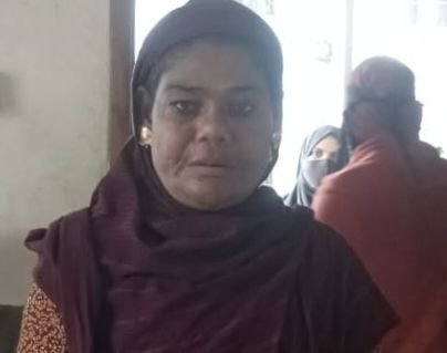 যশোর সদর হাসপাতালে চুরির অভিযোগে নারী আটক