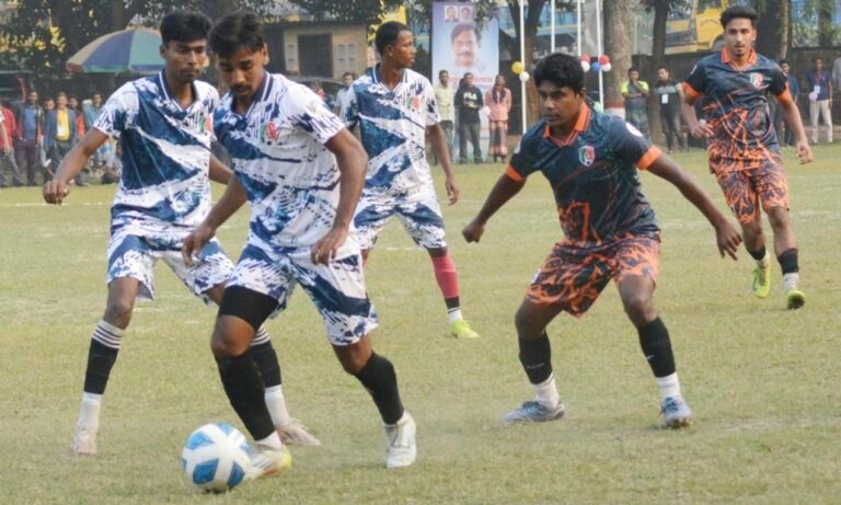 তরিকুল ইসলাম স্মৃতি ফুটবল টুর্নামেন্টে চুড়ামনকাটির জয়, হৈবতপুর–বসুন্দিয়া ম্যাচ ড্র