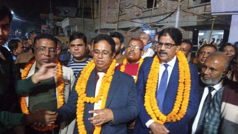 যশোর জেলা আইনজীবী সমিতির নির্বাচন সম্পন্ন সভাপতি সাবু সম্পাদক গফুর 