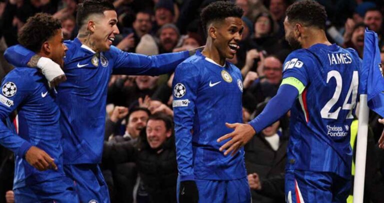 বার্সেলোনাকে উড়িয়ে দিলো চেলসি