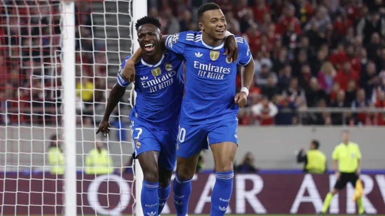 এমবাপ্পের চার গোলেও টানাটানির জয় রিয়ালের