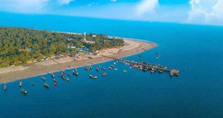 ডিসেম্বরে সেন্ট মার্টিনগামী জাহাজের সব টিকিট অগ্রিম বিক্রি