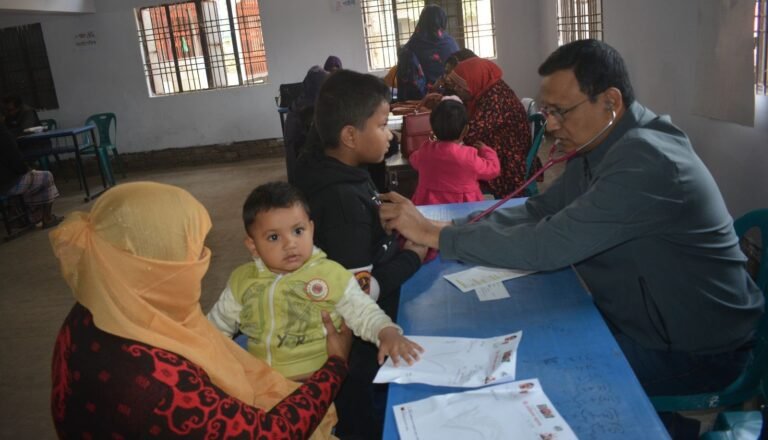 মহান বিজয় দিবস উপলক্ষে যশোরে বিএনপির উদ্যোগে মেডিকেল ক্যাম্প