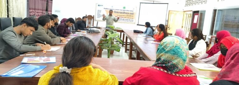 যশোরে দুই দিনব্যাপী ‘কিশোর সাংবাদিকতা ও এআই’ প্রশিক্ষণের উদ্বোধন