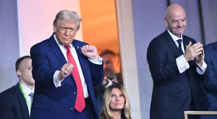 ট্রাম্পকে ‘শান্তি পুরস্কার’ দেওয়ায় ফিফার নিরপেক্ষতা নিয়ে প্রশ্ন