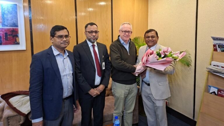 খালেদা জিয়ার চিকিৎসায় ঢাকায় এলো যুক্তরাজ্যের চিকিৎসকদল