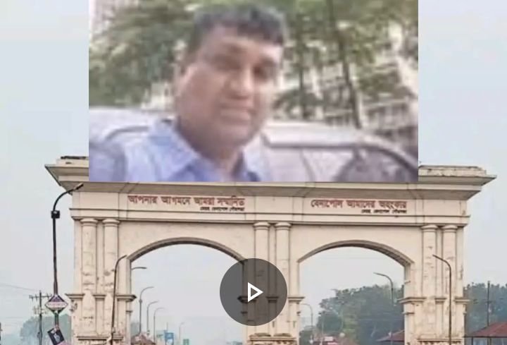 বেনাপোল কাস্টমসের রাজস্ব কর্মকর্তা উদ্ভব চন্দ্রের খুটির জোর কোথায়? 