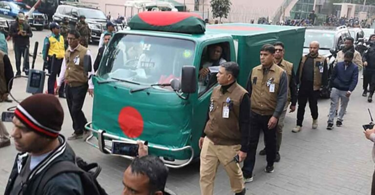 নিথর দেহে ছেলের বাসায় খালেদা জিয়া