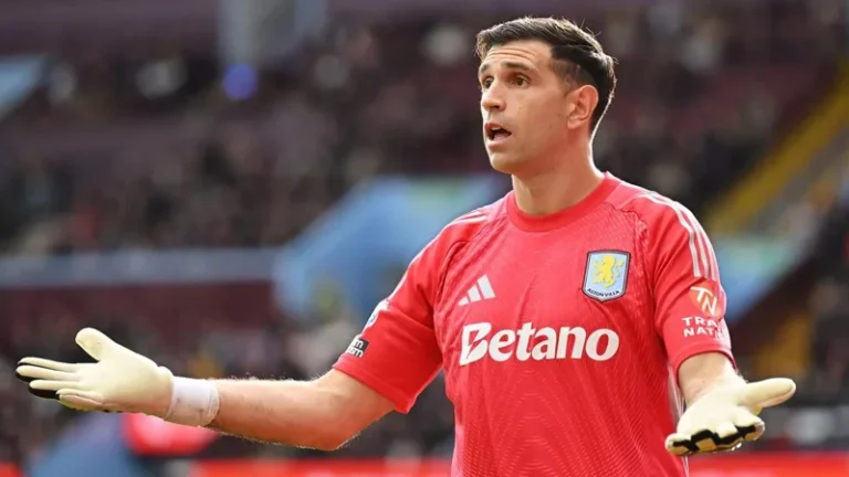 ভিলা ছাড়তে হতে পারে মার্টিনেজকে