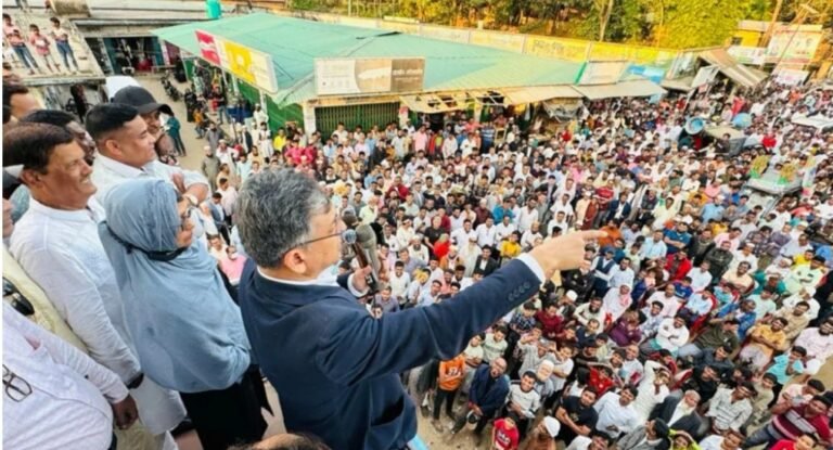 শেখ হাসিনা গণতন্ত্রের বিনাশকারী: সালাহউদ্দিন আহমদ