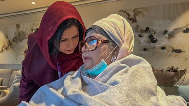 খালেদা জিয়াকে লন্ডনে নিতে ঢাকায় আসছেন জোবাইদা রহমান