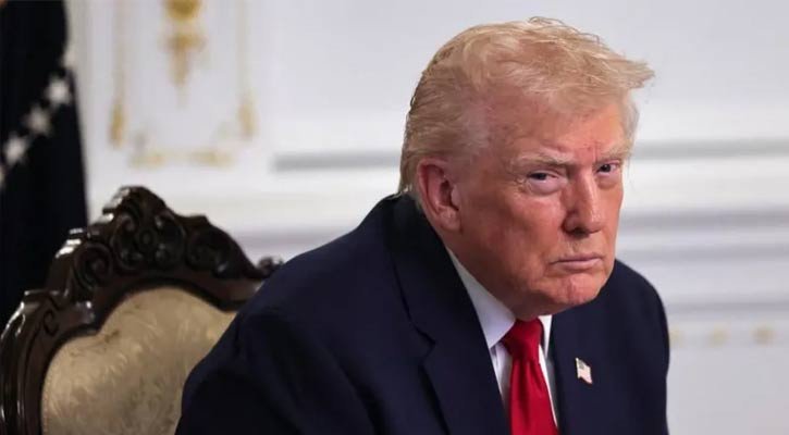 গ্রিনল্যান্ড দখলে এবার ‘সবচেয়ে প্রিয় অস্ত্র’ ব্যবহারের হুমকি ট্রাম্পের!