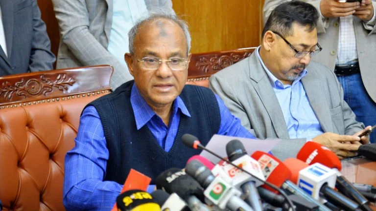 ওসমান হাদিকে গুলি করা ব্যক্তিকে ধরিয়ে দিলে ৫০ লাখ টাকা পুরস্কার: স্বরাষ্ট্র উপদেষ্টা