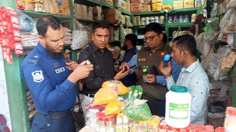 যশোরে খাদ্য উপাদান বিক্রয়কারী দুই প্রতিষ্ঠানকে ২৫ হাজার টাকা জরিমানা