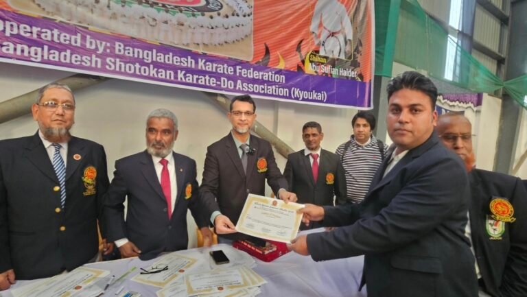 খুলনা বিভাগীয় কমিটির সদস্য সচিব ইমরান হাসান টুটুল ঢাকায় কারাতে প্রশিক্ষণ সেমিনারে