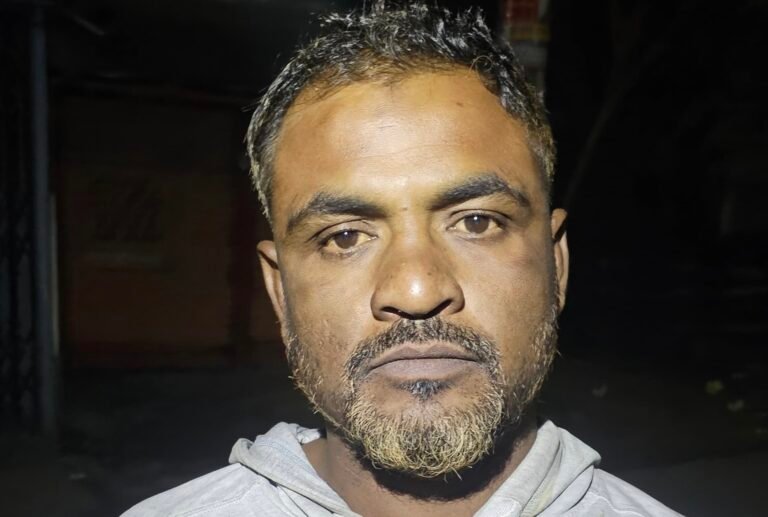 যশোরে আওয়ামীলীগ কর্মী মামুন আটক 