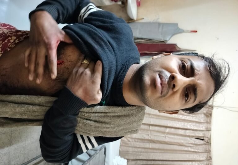 যশোরে মাদক সেবনে বাধা দেওয়ায় ছেলেকে চাকু দিয়ে জখম করলেন বাবা