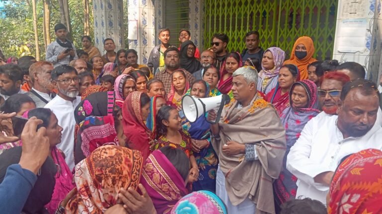 ফুলেল শুভেচ্ছায় সিক্ত হয়ে যশোর-৩ আসনে প্রচারণা শুরু বিএনপি প্রার্থী অনিন্দ্য ইসলাম অমিতের