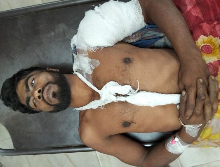 যশোরে চৌগাছায় যুবককে কুপিয়ে জখম