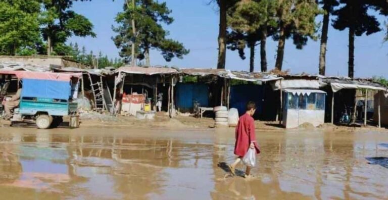আফগানিস্তানে ভারী বৃষ্টিতে আকস্মিক বন্যা, নিহত অন্তত ১৭