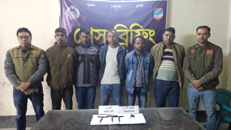 যশোরে চোরাই মোটরসাইকেল উদ্ধার, সংঘবদ্ধ চোরচক্রের ৫ সদস্য গ্রেফতার