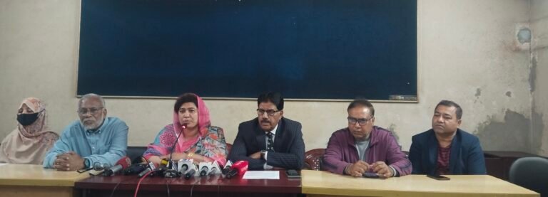 যশোর-২ আসনে ধানের শীষ প্রতীকের প্রার্থী মুন্নির সংবাদ সম্মেলন