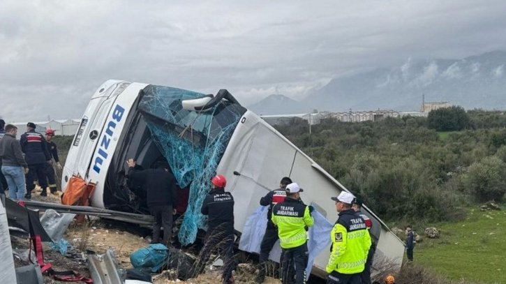 তুরস্কে সড়ক দুর্ঘটনায় ১৬ জন নিহত